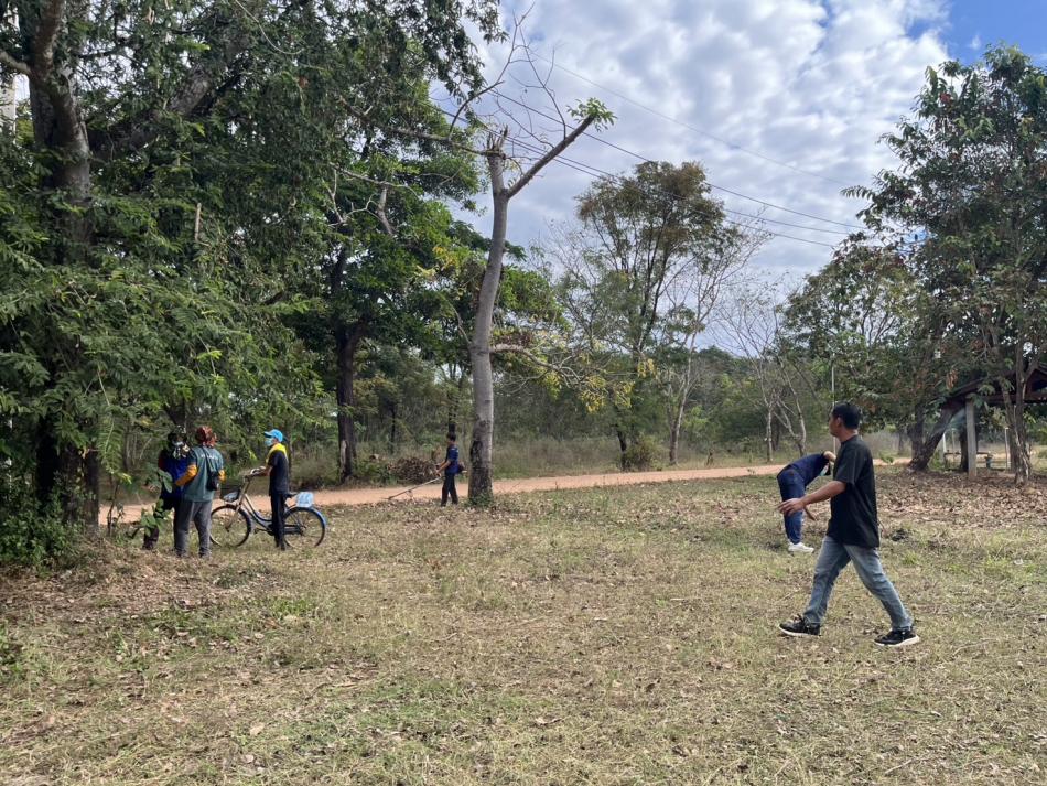 วันศุกร์ ที่ 12 ธันวาคม 2568 เทศบาลตำบลกุดเรือคำ นำโดย นายอนุศักดิ์ ไฝทาคำ นายกเทศมนตรีตำบลกุดเรือคำ ร่วมกับข้าราชการ พนักงาน ทำกิจกรรม วัน kick off ขับเคลื่อนนโยบาย salon Nakhon Go Clean And Green จังหวัดสกลนครต้องสะอาดภายใน 2 เดือน...